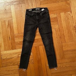 Levi’s 711 Skinny Black Jeans